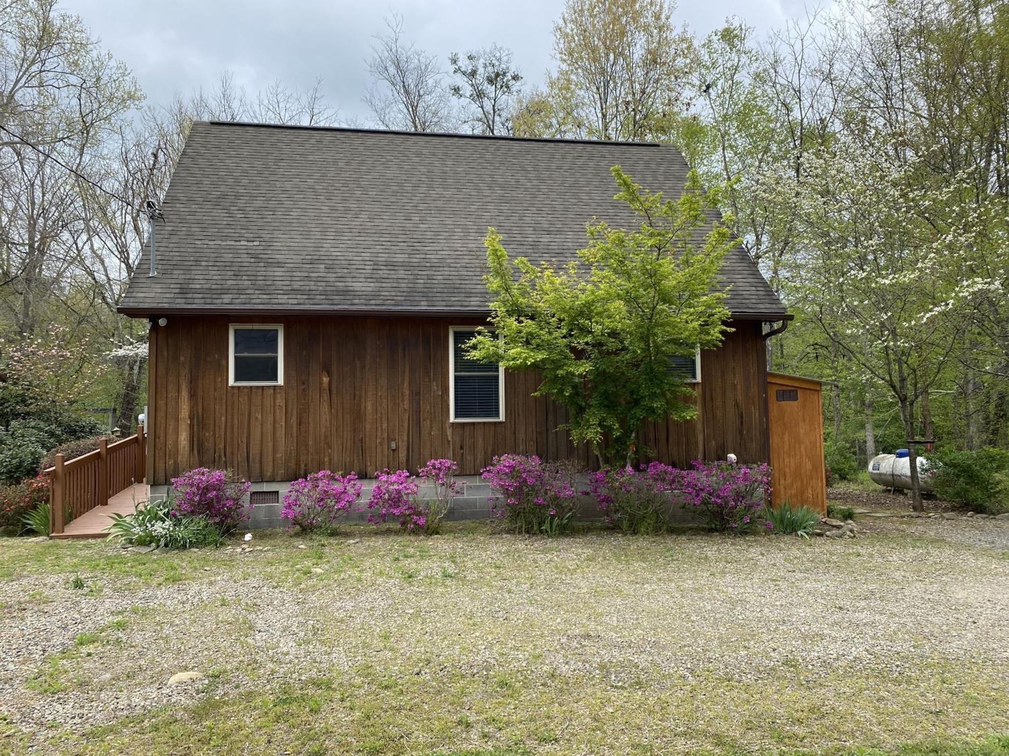 Gray'S Place On Cosby Creek - 2 Bedrooms, 2 Baths, Sleeps 6 Home Exterior photo