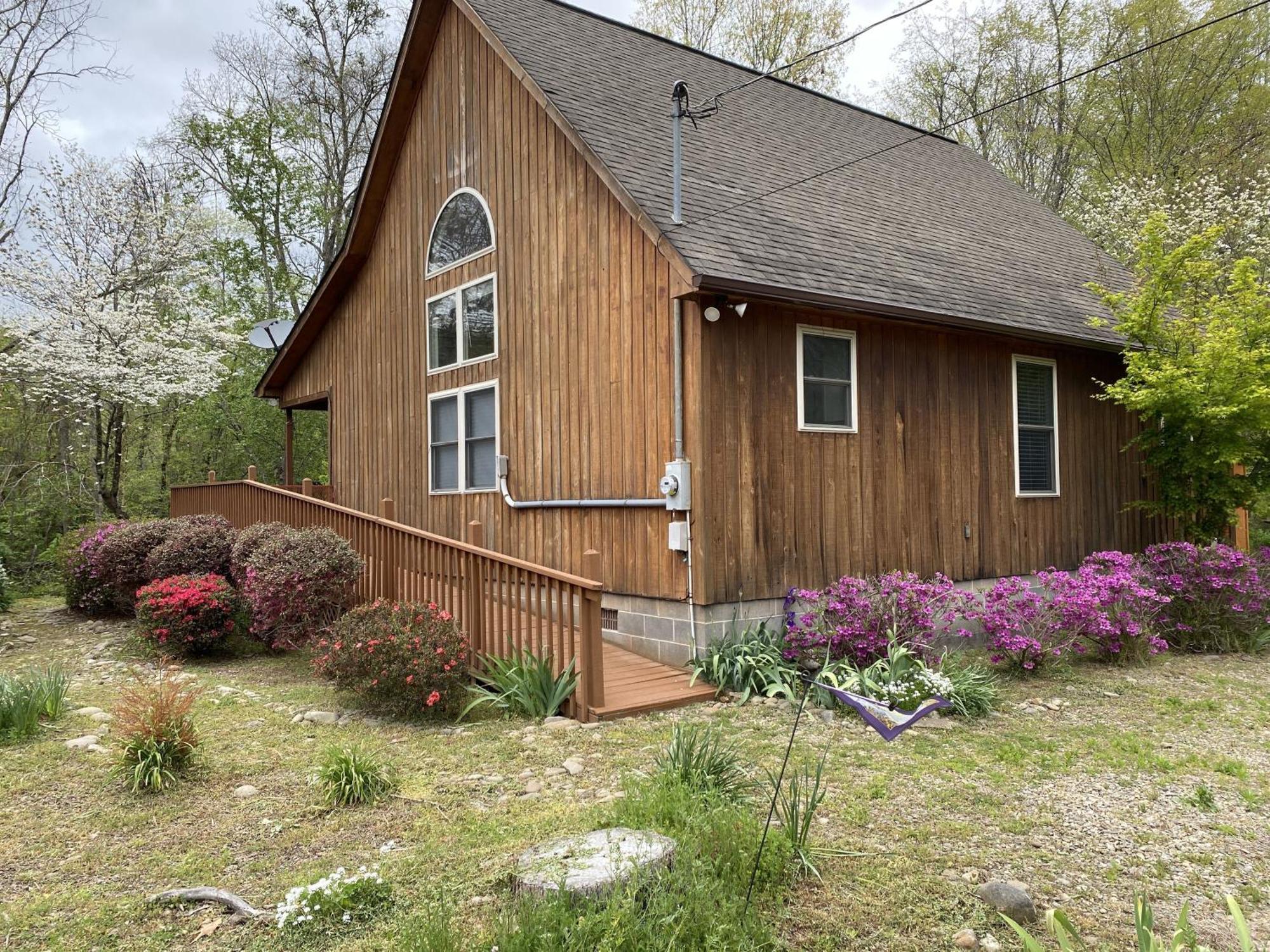 Gray'S Place On Cosby Creek - 2 Bedrooms, 2 Baths, Sleeps 6 Home Exterior photo
