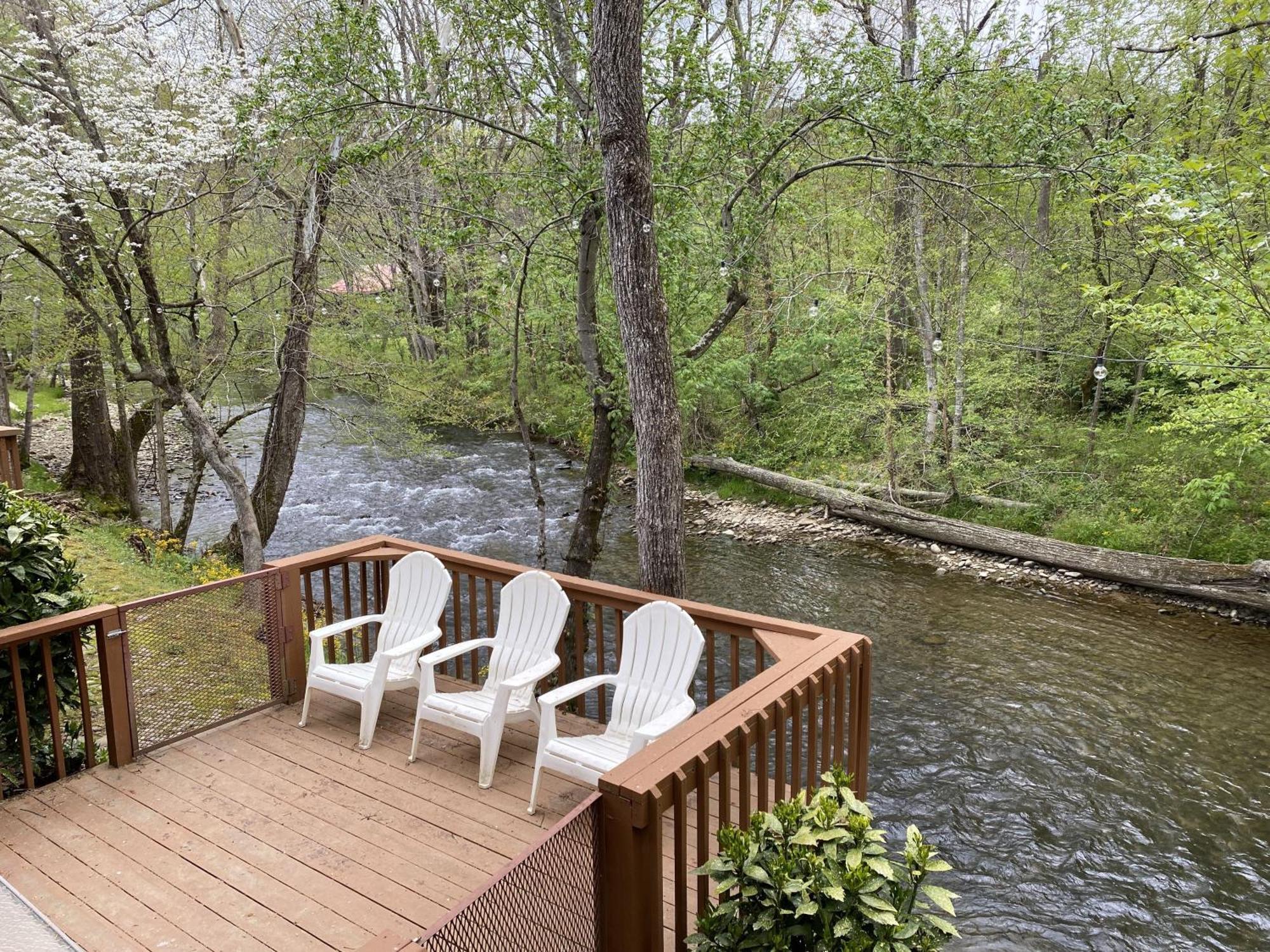 Gray'S Place On Cosby Creek - 2 Bedrooms, 2 Baths, Sleeps 6 Home Exterior photo